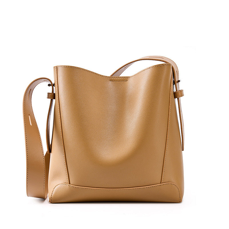 Dorothea | Oversized Crossbody & Shoulder Bag