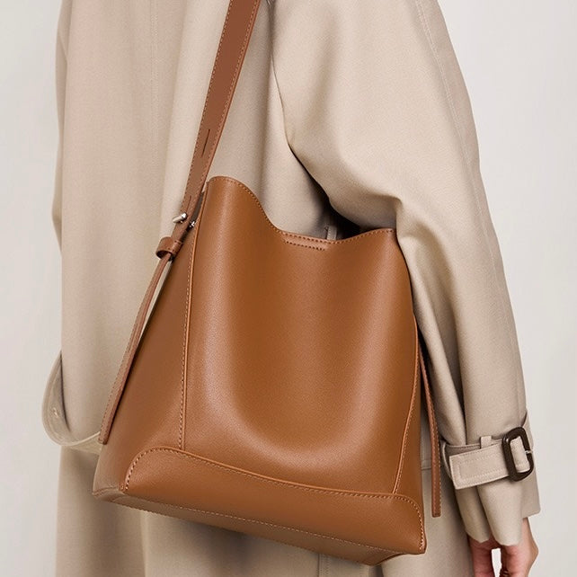 Dorothea | Oversized Crossbody & Shoulder Bag