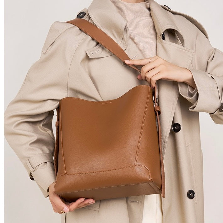 Dorothea | Oversized Crossbody & Shoulder Bag